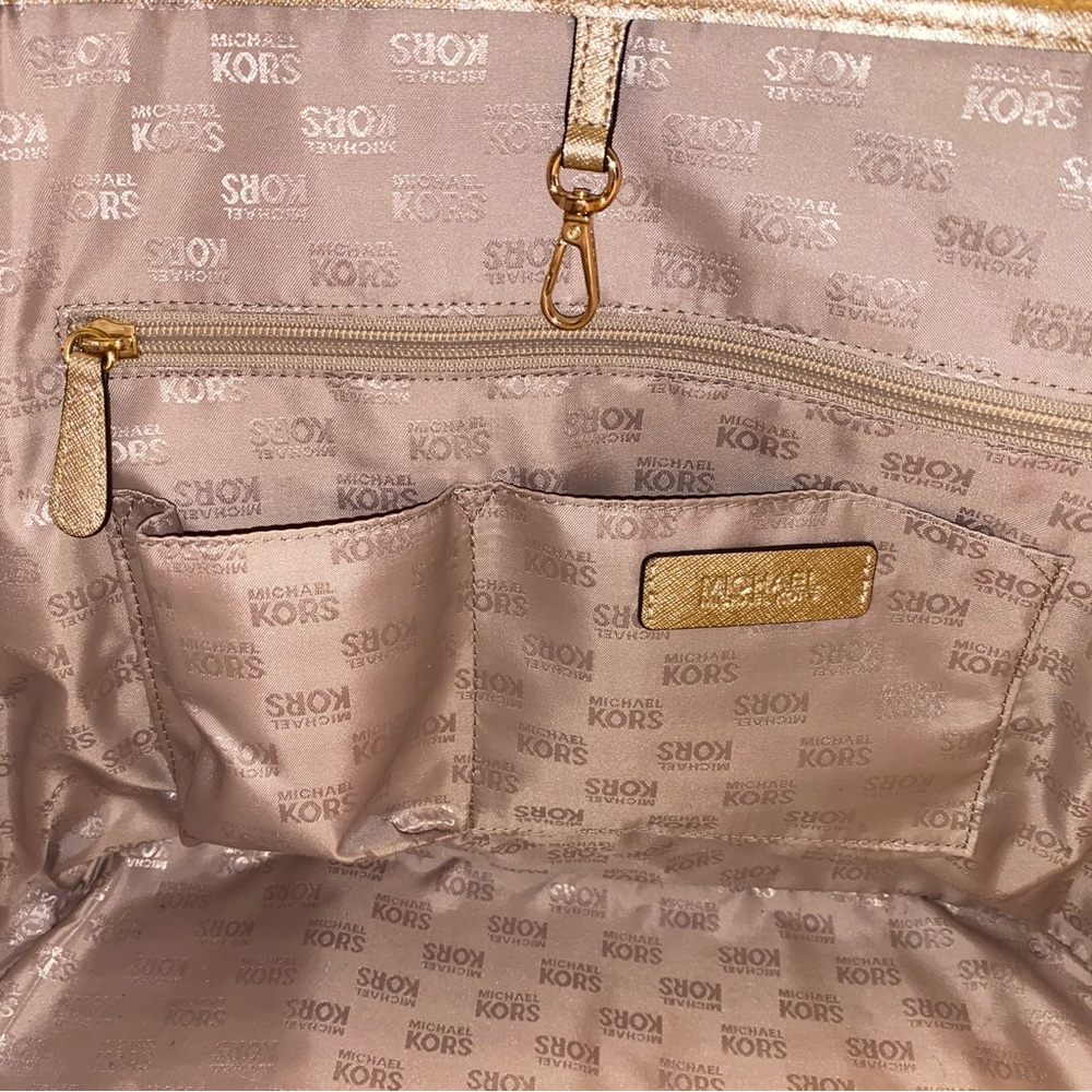 EUC Michael kors gold XL tote bag - Picture 8 of 17